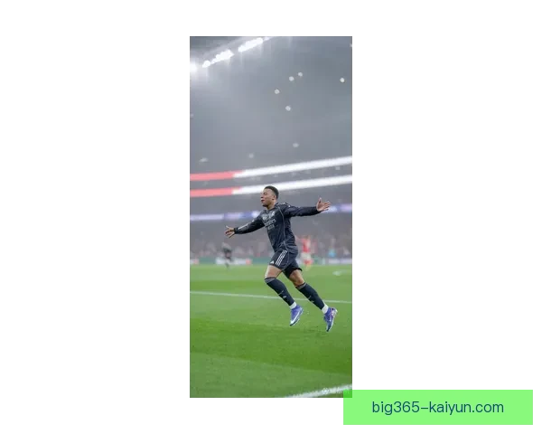 姆巴佩独领风骚，连续两年荣膺欧冠最佳射手称号，状态回暖。