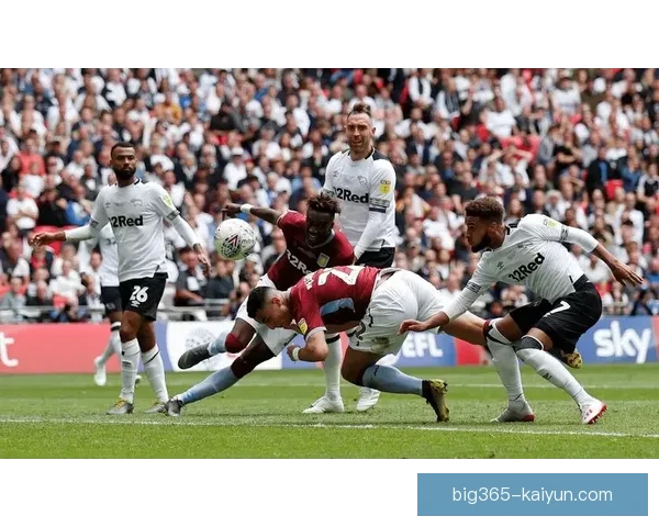 俄罗斯国家队新任主帅揭晓，备受期待将引领球队冲击国际赛事表现稳健。