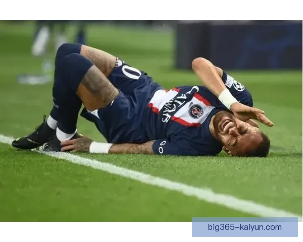 内马尔2025赛季状态回暖，成为保级战中的关键人物