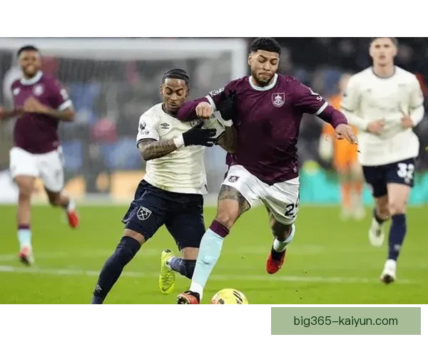 英超本赛季伯恩利状态回暖，表现逐渐稳定可圈可点